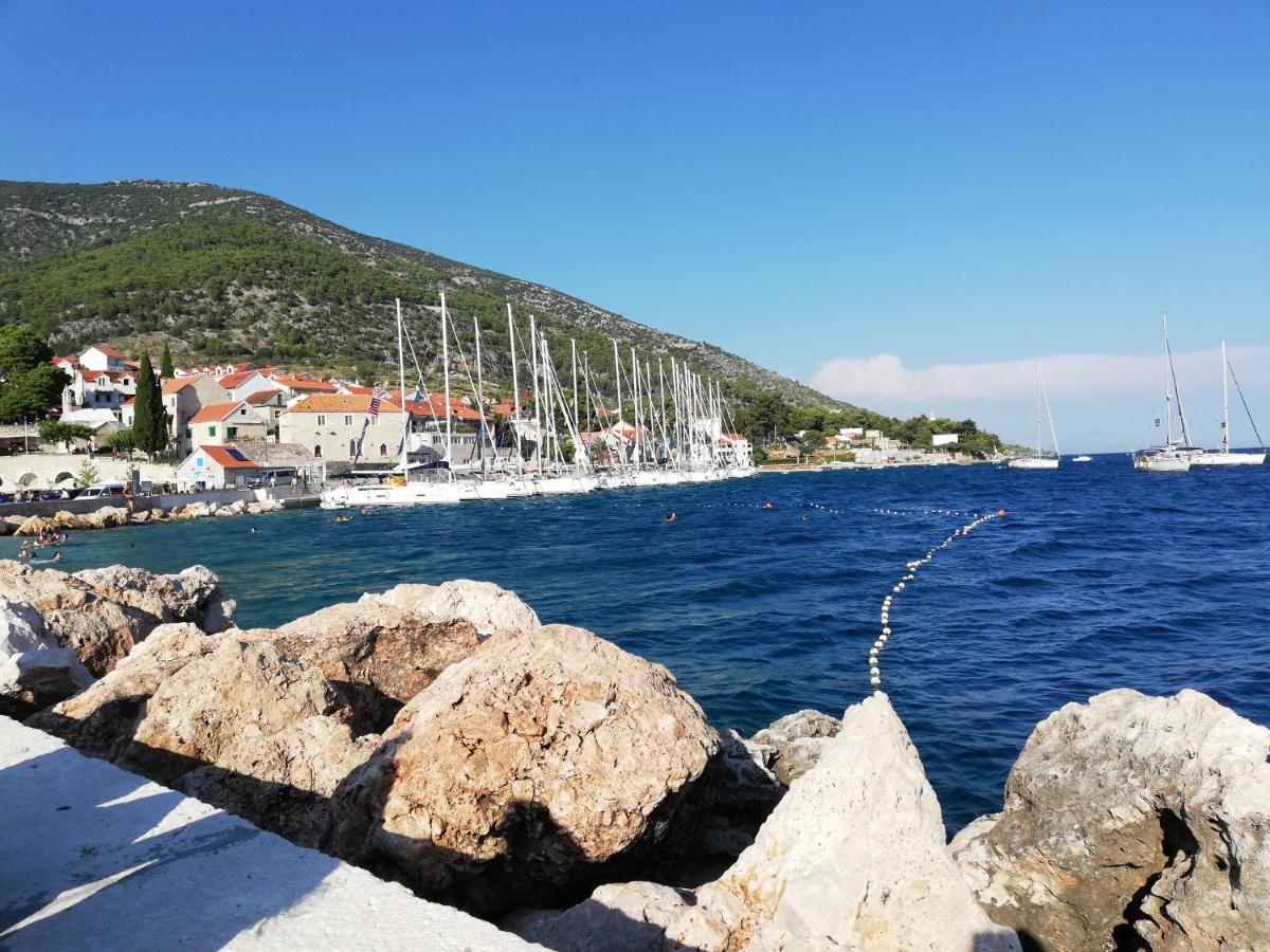 Apartmán Matko 1 Bol Exteriér fotografie