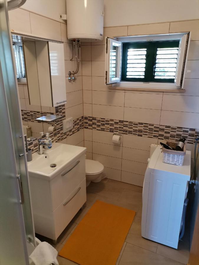 Apartmán Matko 1 Bol Exteriér fotografie
